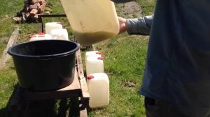 Как легко и быстро отмыть канистру!