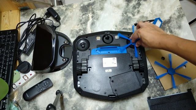 DIY & HACK | Philips FC8794 SmartPro Easy Robot Vacuum Cleaner | Open Box Review смотреть онлайн