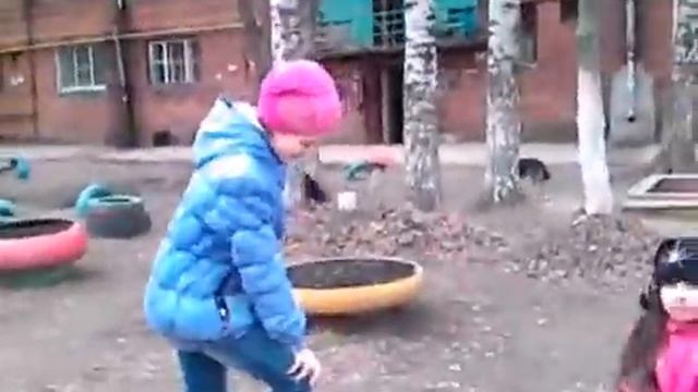 СЛОМАННЫЙ ТЕЛЕФОН смотреть онлайн