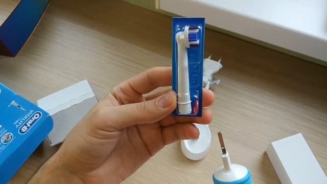 Зубная щётка Oral-B Vitality ,две по цене одной, обзор покупателя смотреть онлайн