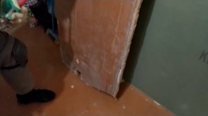 Ремонт День 4: Вскрываем деревянные скрипучие полы из дсп