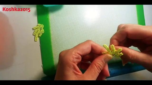 Цыплята из бисера МК от Koshka2015 - цветы из бисера, бисероплетение Beaded flowers DIY смотреть онлайн