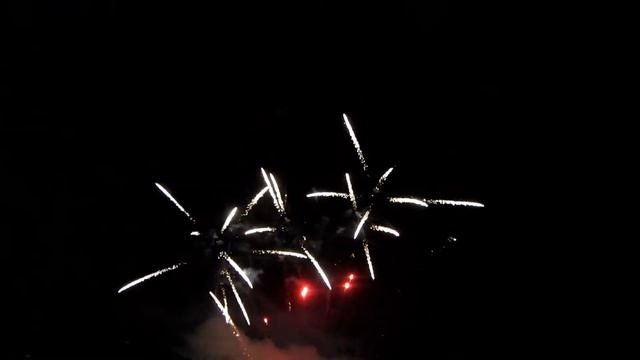 Салют в честь 305-летия Бийска от Дениса Помидорова смотреть онлайн