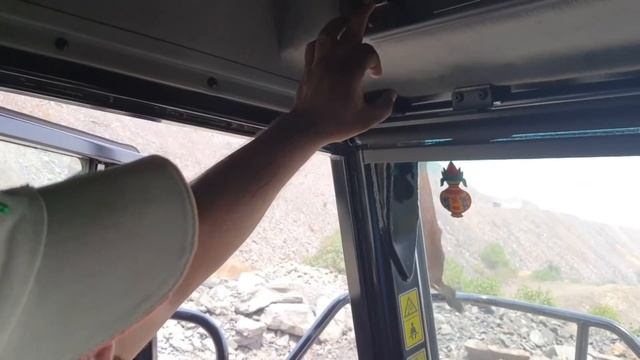 Cat 100 Ton Dumper Chalana Sikhe| CAT 777 E Cabin Review | Vicky Rawani