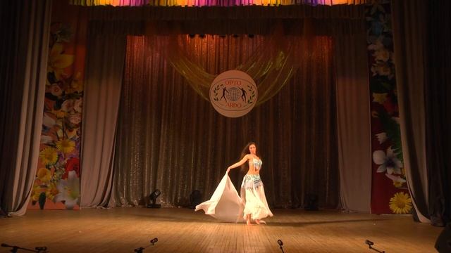 Студия восточного танца "Джинан". Танец о любви. Анна Пономарева смотреть онлайн