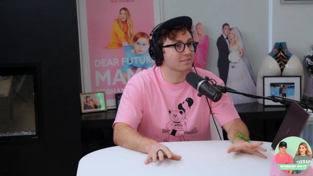 Workin' On Valentine's Day PT. 2 смотреть онлайн