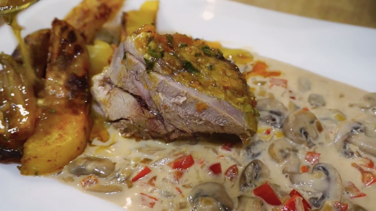 Рецепт вкусных бёдер индейки в духовке. Рецепт от Жоржа смотреть онлайн