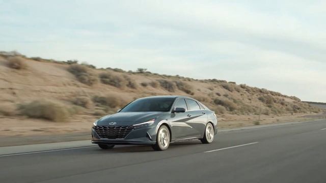 Обзор Hyundai Elantra Hybrid смотреть онлайн