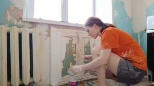 РЕМОНТИРУЮ ЗИМНИЙ ХОЛОДИЛЬНИК ПОД ОКНОМ НА КУХНЕ