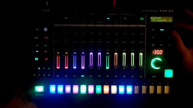 Charles Fenckler - Frozen Room - TR-8S Cover смотреть онлайн