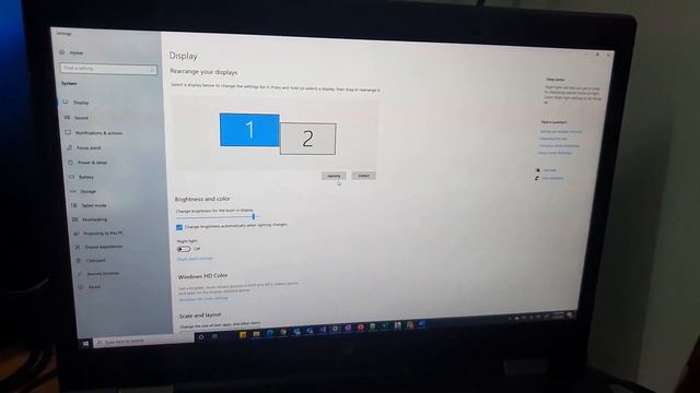 How to connect Windows 10 Laptop to TV for dual monitor setup | Using VGA or HDMI Cable смотреть онлайн