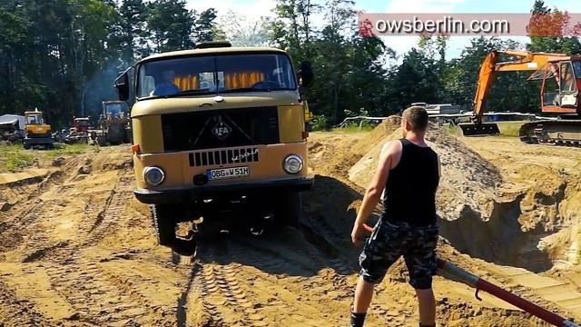 Эвакуация трактора смотреть онлайн