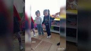 Игра:передай обруч друг другу. Подготовительная группа "Айголек"