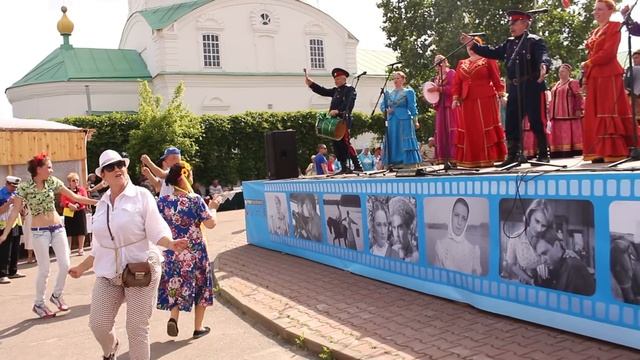 Ансамбль казачьей песни п.Целина "Станичники" смотреть онлайн