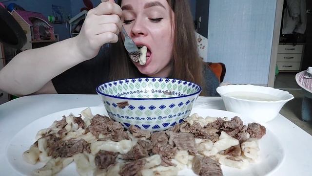 Мукбанг жигжиг галнаш | А это вкусно! #мукбанг #жигжиггалнаш смотреть онлайн