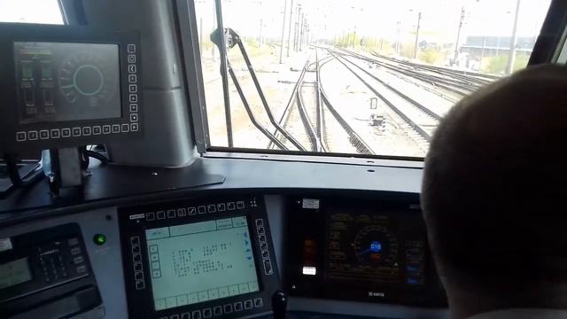 Отправление грузового поезда в режиме автоведения УСАВП KZ8A_ смотреть онлайн