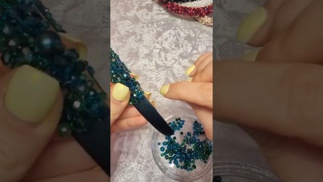 Мастер класс как расшить ободок бусинами смотреть онлайн