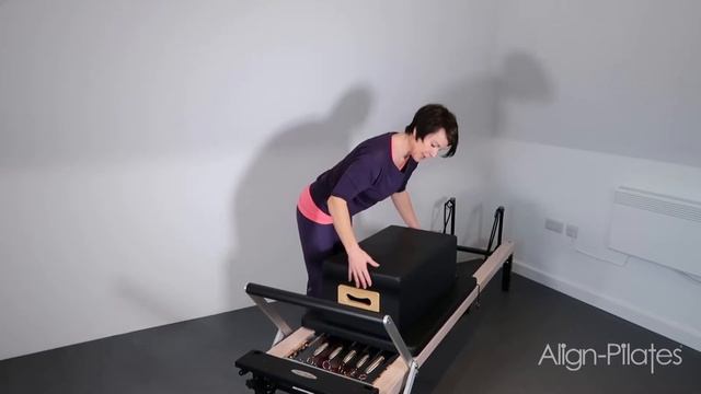How to use Sitting Box on Pilates Reformer смотреть онлайн