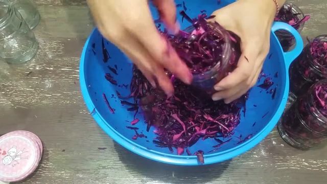 MOR-LAHANA TURŞUSU/KIRMIZI LAHANA TURŞUSU/СОЛЕНИЕ ИЗ КРАСНОКОЧАННОЙ КАПУСТЫ/RED CABBAGE SALT
