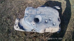 Бензобак Рено логан