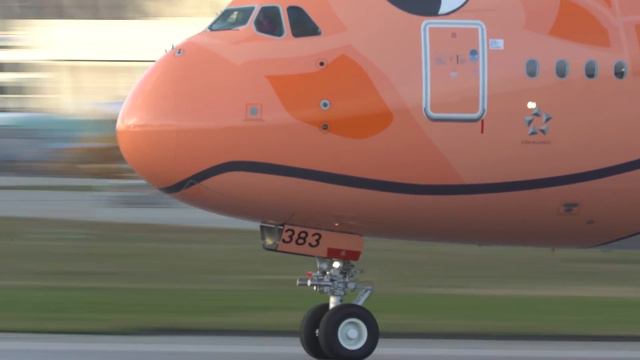 AIRBUS A380 Vs. AIRBUS A380 - BLUE Vs ORANGE Turtle - Which One Do You Like More? (4k)