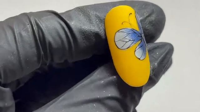 Бабочка цветными втирками/ Экспресс дизайн ногтей смотреть онлайн