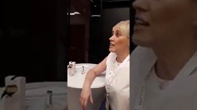 Надежда Дроздова презентирует новы аромат Eclat Mon Parfum смотреть онлайн