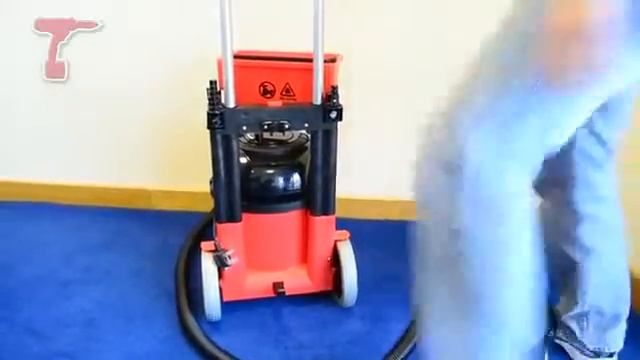 профессиональный пылесос на тележке Numatic PVT390 смотреть онлайн