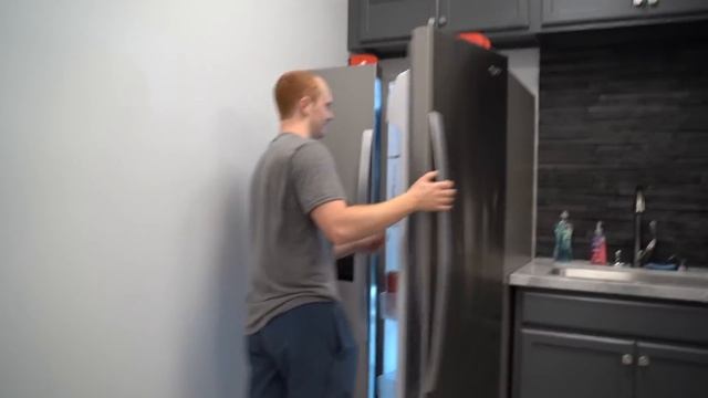 Found THIS At 3AM At Our Friends House... смотреть онлайн