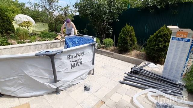 СОБИРАЮ БАССЕЙН Bestway Steel Pro Max. Купаемся?♀️ смотреть онлайн