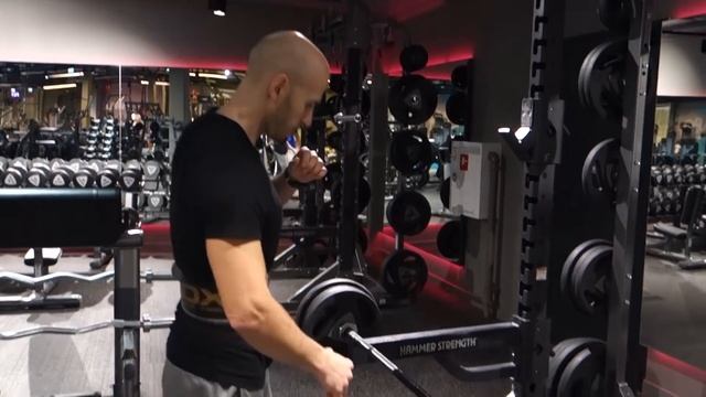 Бицепс и спина на максимум, тренировка в зале. смотреть онлайн