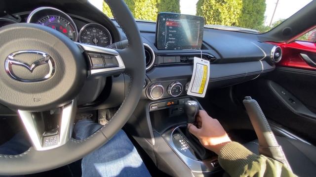2021 Mazda MX-5 RF Grand Touring Review & Drive смотреть онлайн