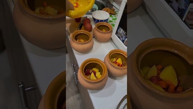 ЖАРКОЕ ВКУСНОЕ БЛЮДО И МЫ ЕГО ГОТОВИМ (ROAST IN RUSSIAN) смотреть онлайн