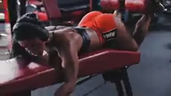 Девушки фитнес мотивация, фитоняшки, спорт, кроссфит, слушать музыку