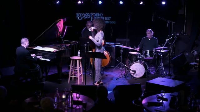 Tawanda sings "It Don't Mean a Thing." Live at the Keystone Korner смотреть онлайн