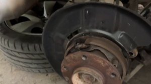 Замена тормозных дисков и колодок на BMW E90! Перегрели старые...