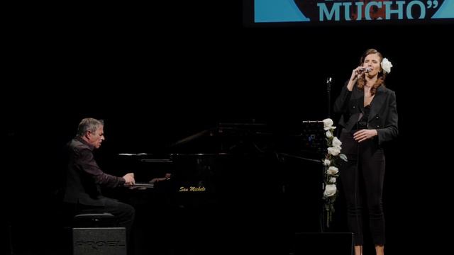 Besame mucho (Consuelo Velazquez) смотреть онлайн