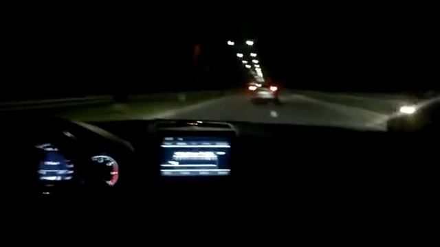 Mercedes C250 vs Audi A6 3.0 tdi quattro 2007 смотреть онлайн