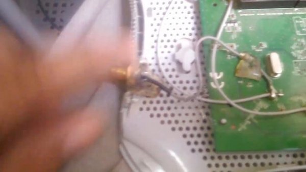 TP Link TL WR840n v2 antenna mod