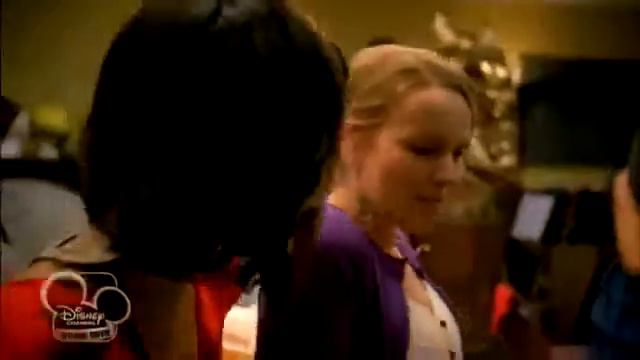 Lemonade Mouth - Turn Up the Music смотреть онлайн