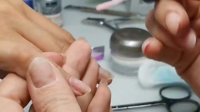 Все секреты : Снятие и покрытие гель-лаком под кутикулу. Градиент на закуску. смотреть онлайн