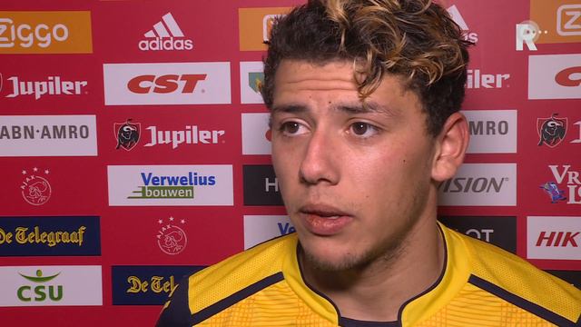 Gustavo Hamer kwam niet tot scoren, dus hoefde hij niet over zijn manier van juichen na te denken смотреть онлайн