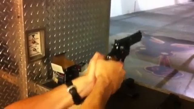 1964 Colt Python 357 Magnum смотреть онлайн