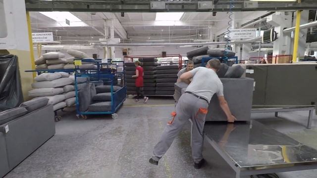 Работа на польской мебельной фабрике. Четвертая часть смотреть онлайн