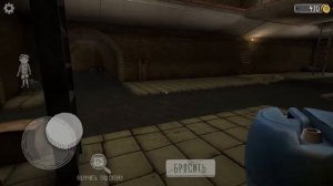 Туториал как сбежать в игре Evil nun через водосток.