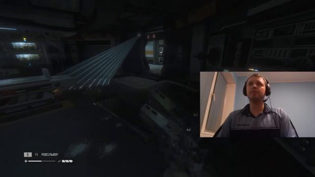 30 летний человек играет в компьютерную игру смотреть онлайн