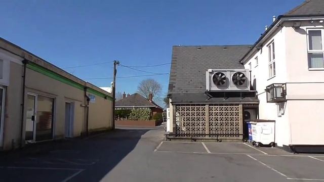 Andover. Charlton Road & Mylen Road Shops. 22.03.2015. Panasonic HC V130 смотреть онлайн