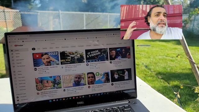 Comparing laptops brightness | Dell XPS 500 nits vs. Asus ROG Zephyrus G15 смотреть онлайн