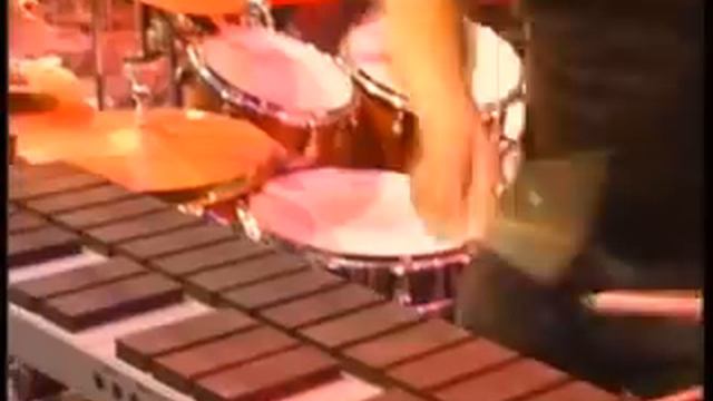 Percussion Impact: Hristo Yotzov / Stoyan Yankoulov / Mlen Kukosharov смотреть онлайн