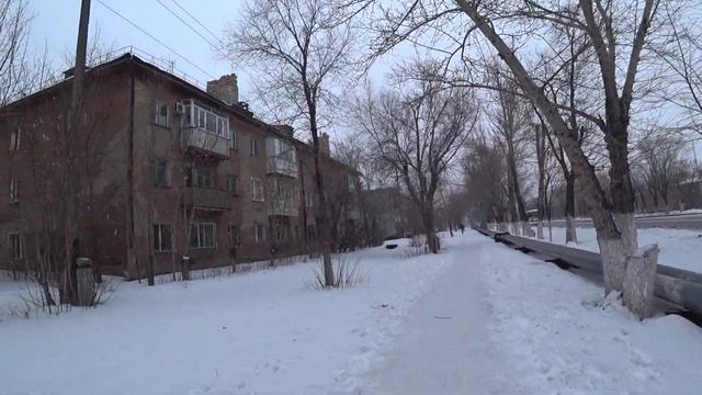 Пришахтинск | улица Зелинского мимо Новостройки от ДК к перекрёстку смотреть онлайн